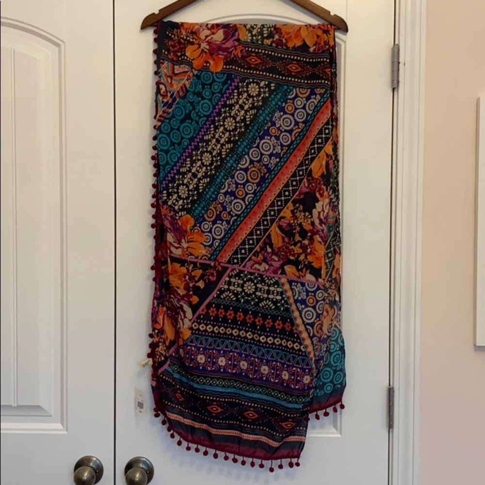 NWT Printed Scarf